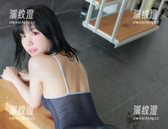 看了这组夜景写真，Addielyn(에디린)直接把我带入了一个梦，放在那里不是很棒吗？