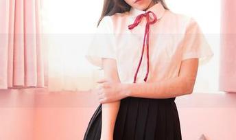 Feilin嗲囡囡 – 学校成了画布，尤尤子的美图是那种初恋的感觉。