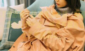 GIRLT果团网 – 陈雅漫的丝袜，网盘里的藏品，偶尔打开一次，像是在跟自己玩一个古怪的游戏。