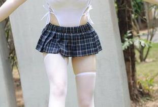 MFStar模范学院 – 私拍记录——伊小七MoMo是如何把少女还原成记忆的？