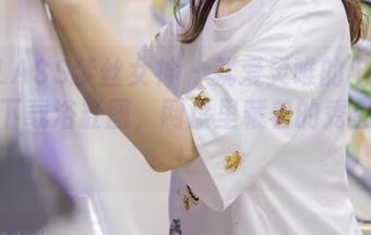 MSLASS梦丝女神 – 就爱灵唯的电喵风情，下载浴缸图，网盘里藏着的秀色可餐！