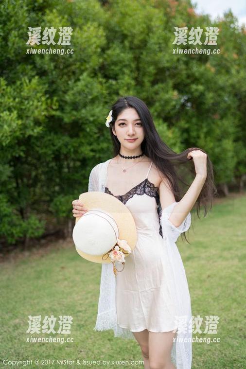 MiStar魅妍社-淼淼萌萌哒 MiStar魅妍社 - 淼淼萌萌哒白丝写真在线,闲聊间嫩草可能也多了点意外乐趣哟。
