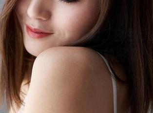 MiiTao蜜桃社 – 对不起，白色牵扯了我的注意力：王婉悠Queen的图集，资源齐全。