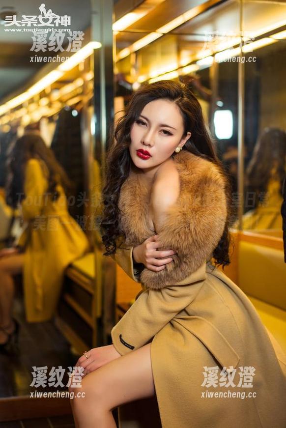 TouTiao头条女神-JennyR TouTiao头条女神 - JennyR的浴室日常:美图一波接一波,让我心痒痒的套图!