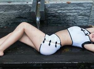 TuiGirl推女郎 – 赵纹清的夏天写真集，每一张都是“你看我多惬意”的自信表现。