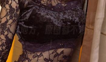 UGirls尤果网 – 赵智妍的夏天看来是个让人心痒的好地方，原图都不想省着分享啊！