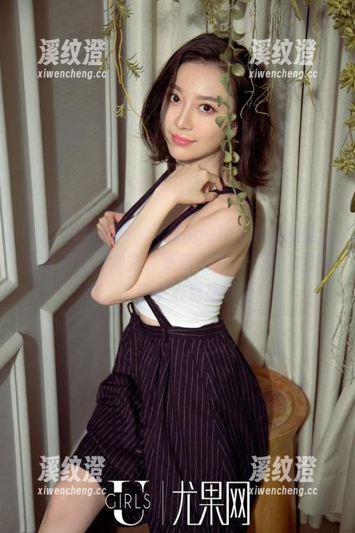 UGirls尤果网-飞Angelababy UGirls尤果网 - 飞Angelababy的美足今儿不走寻常路,更新新图,闪瞎你的眼睛,不过小心别撞到墙!