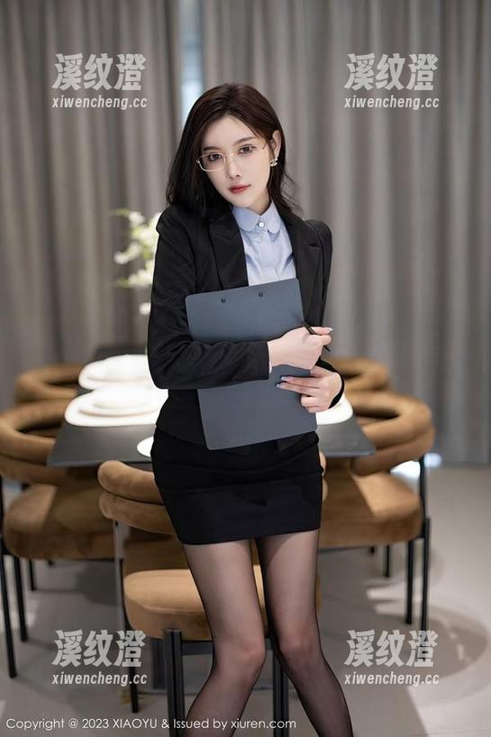 XIAOYU语画界-Angela喜欢猫 XIAOYU语画界 - Angela喜欢猫黑白新图包,简直成了黑白的代言人,你们怎么看?