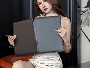 XINGYAN星颜社 – 这组图真是，王婉悠Queen和她的私拍棉袜，细节打动我的目光。