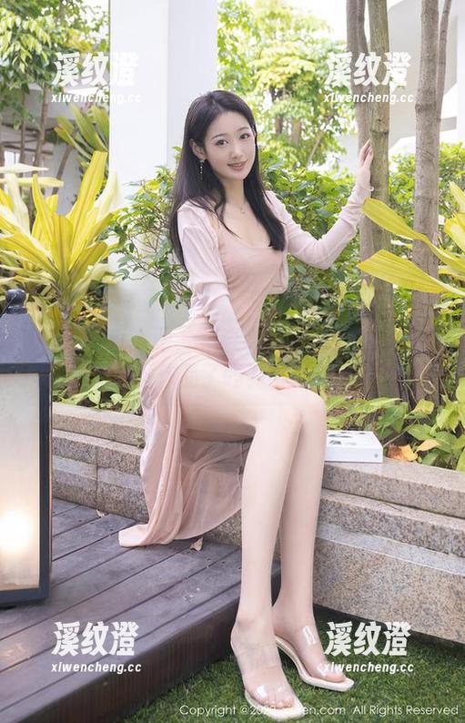 Xiuren秀人网-桓淼淼 Xiuren秀人网 - 桓淼淼的夏天:准备好迎接她的免费作品了吗?不如带上沙滩椅