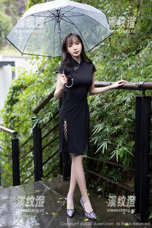 Xiuren秀人网 - 私拍图包中的萌白酱：连衣裙，能把本来追求便捷的我变成备战少女
