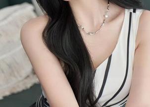 Xiuren秀人网 – 萌白酱瑜伽在线合集，又是一个我的身体不听话的证明。