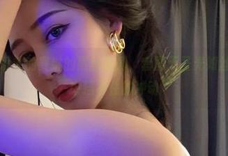 微密圈 – 不爱笑的赛琳的黑丝系列，套图无圣光如丝般细腻，心中挡不住的冲动