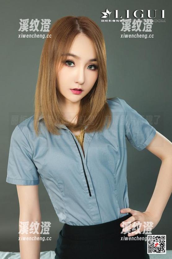丽柜 - 在凉儿的浴缸里，高清图片再现了何为‘泡沫一生，快乐时光’！