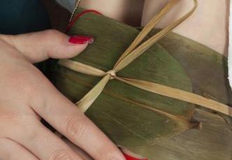 丽柜 – 图片备齐，左左水手服在线求关注，新招牌！