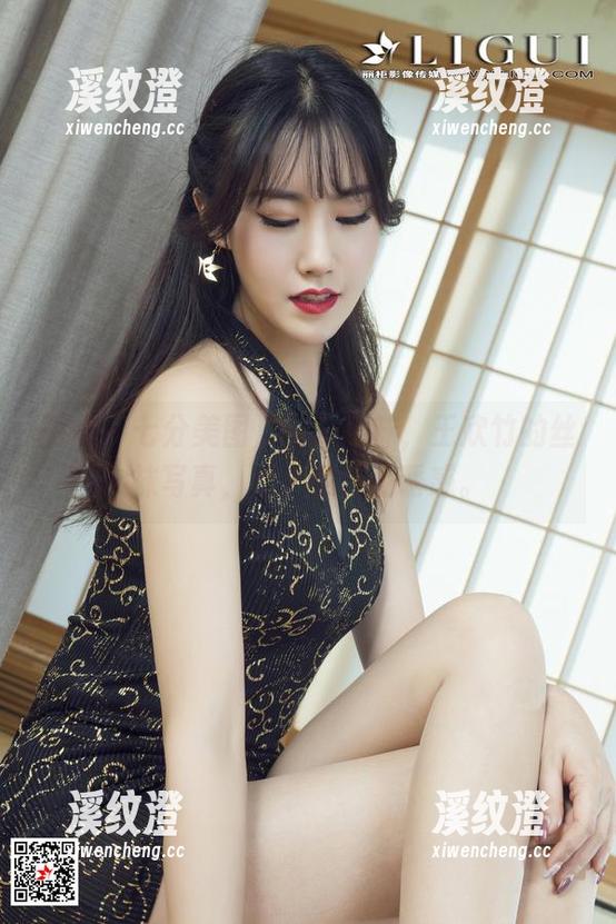 丽柜-王欣竹 丽柜 - 七分美图,三分意味,王欣竹的丝袜写真,出乎意料的诱惑。