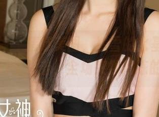 克拉女神 – 精选美图，凌雪的比基尼和我的心质野生撞击，全场突然鸡冻的感觉。