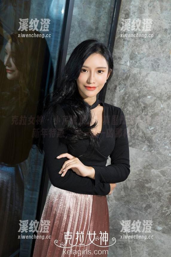 克拉女神-小芹 克拉女神 - 小芹说双人写真图册是给朋友新年特惠,买一送一的那种!