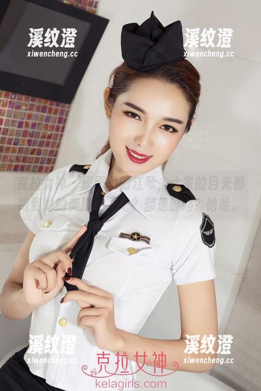 克拉女神-江琴 克拉女神 - 原图里的江琴,大家的目光都跑到她的美脚上了吧?都是脚吗?哈哈。