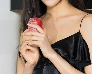 克拉女神 – 百琳的如花似玉，原图里的“真实”全在照片中。