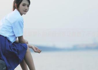制服？兔子Zzz不吃胡萝卜的美图分享让我想了不少别的事。
