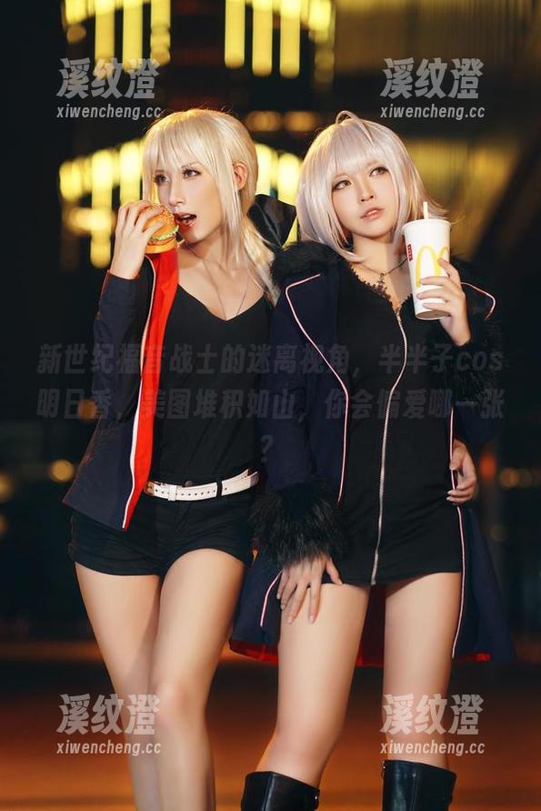 新世纪福音战士的迷离视角，半半子cos明日香，美图堆积如山，你会偏爱哪一张？