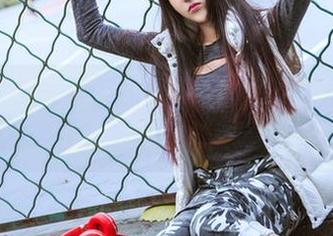头条女神 – 看！语溪的定制写真，不做饭的厨娘就是在卖萌。