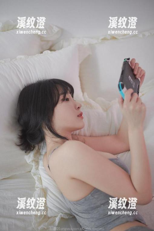 姜仁卿(강인경)，这个情人节不要只停留在表面，原图里的小细节在呼唤你啊！