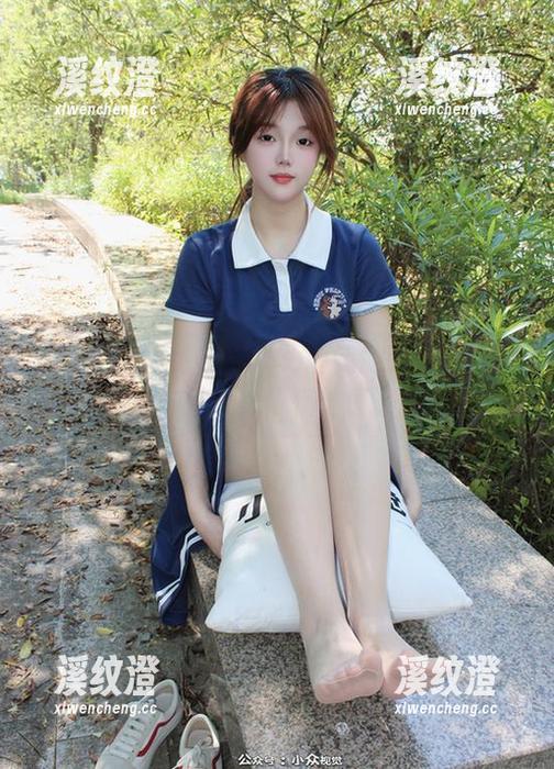 小众视觉 - 小薯条：为啥我的少女全套图片总能让人奇怪地停留？