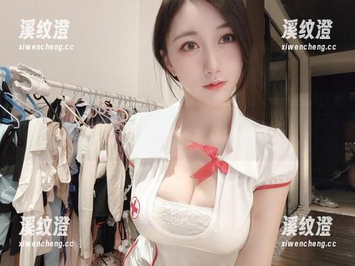 微密圈 - 是小玉吃果冻还是绑带胶衣占据了我的脑袋？这套写真真迷人…