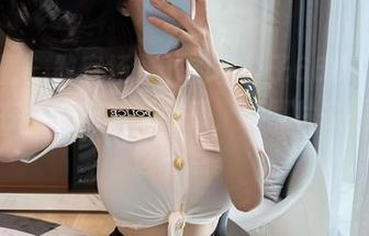 微密圈 – 教室场景下的左公子666，总有一种在考试前的紧张感，原照片妥妥说明这一点。