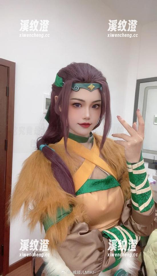 这究竟是全套写真，还是戚顾儿的天使角色在一个不小心中溜了出来？