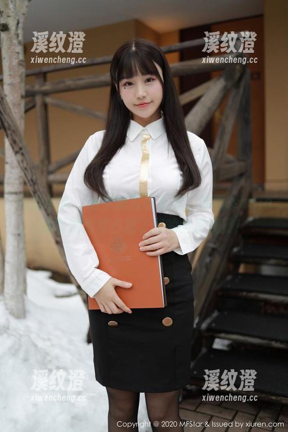 模范学院-苏西-susie 模范学院 - 这次的写真系列,苏西-susie的眼镜竞然占据了我的全屏视野!