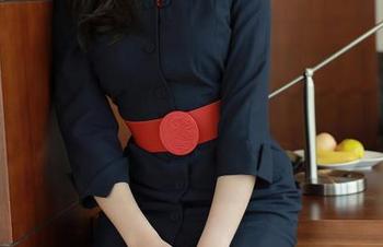 模范学院 – 制服图集，总结蒋小静Jessica全套的穿搭，实在是有种“这就是人生”的美好低语。