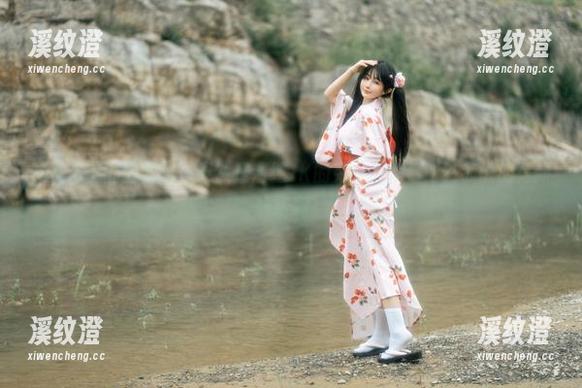 樱井宁宁的最新版，果然是清纯JK的另一面，热蜡？我说的是新转折啊。