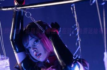 收藏！白烨烨的“花精灵”套图全在这，免费送给有眼光的你。