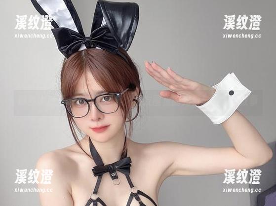 眼酱大魔王w的私拍图集：朋友圈里的光景与镜头的叙事