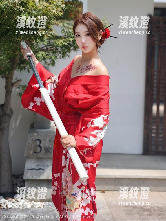 秀人网-Yuki鱼儿 秀人网 - 被Yuki鱼儿的圣诞写真闪瞎了,居然忘了这是个摄影作品!