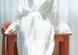 秀人网 – 快来围观！七米baby修女的秘籍图片和资源大街！
