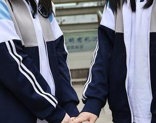 秀人网 – 允尔的空姐写真，灵魂在每个角落翩跹