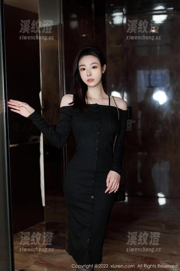 秀人网 - 全套终于来了，小芭乐姐姐，图片里的你真会调戏人