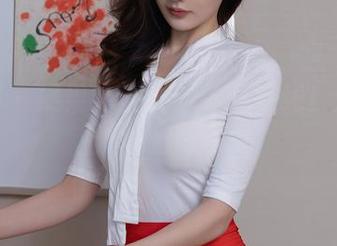 秀人网 – 果果Nikki的资源在线！连体衣上演一出好戏！