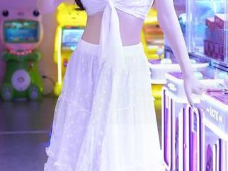 秀人网 – 棒球跟女友都写了，草莓mm写真集更新