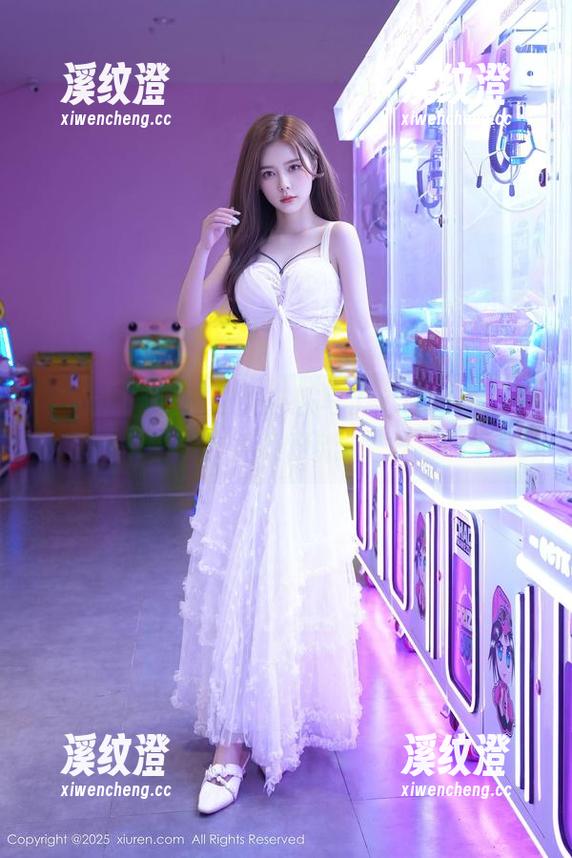 秀人网 - 棒球跟女友都写了，草莓mm写真集更新