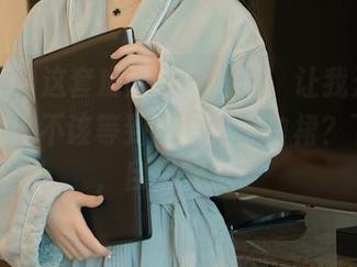 秀人网 – 这套虞姬儿白裙图，让我开始思考：我该不该等到夏天再穿白裙？下载吧，自我安慰！