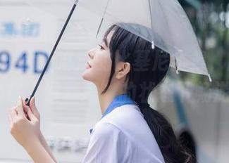 秀人网 – 大汗淋漓的比基尼全集，雨瞳Yoyo在“湿漉漉”的状态下畅游。