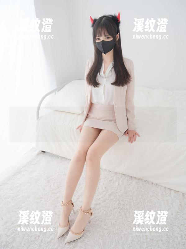 紧急企划-樱可 紧急企划 - 资源说,樱可的运动合集,挑了一张不那么严肃的。