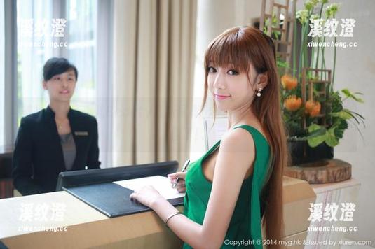 美媛馆-唐琪儿Beauty 美媛馆 - 唐琪儿Beauty最新写真出炉:穿上皮衣连我都觉得我酷了!