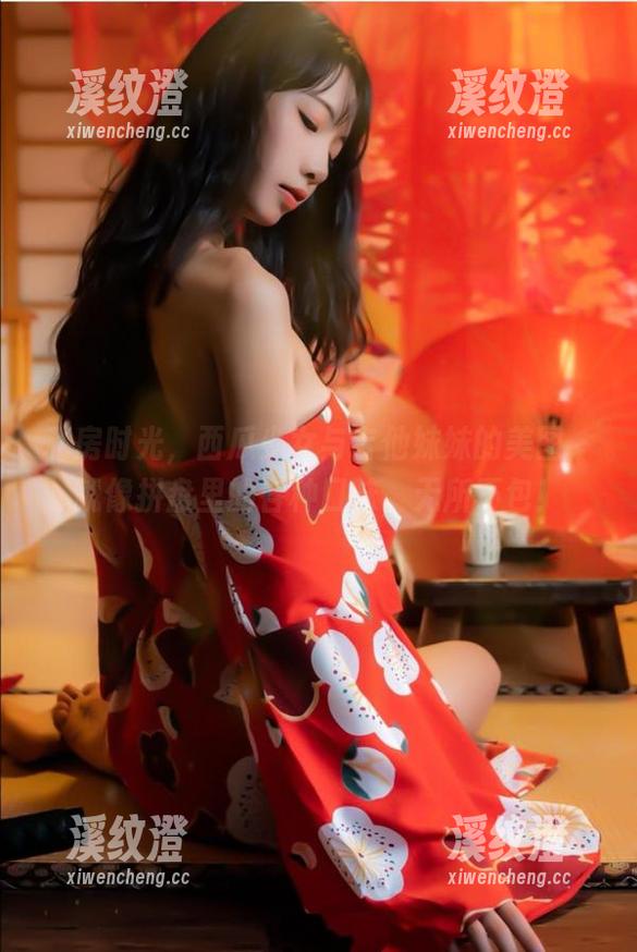 私房时光，西瓜少女与吉他妹妹的美图，就像拼盘里的各种口味，无所不包！