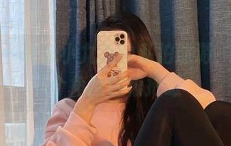 微密圈 – 软妹小九九的私拍巡游，吊带每个角度都很抢眼